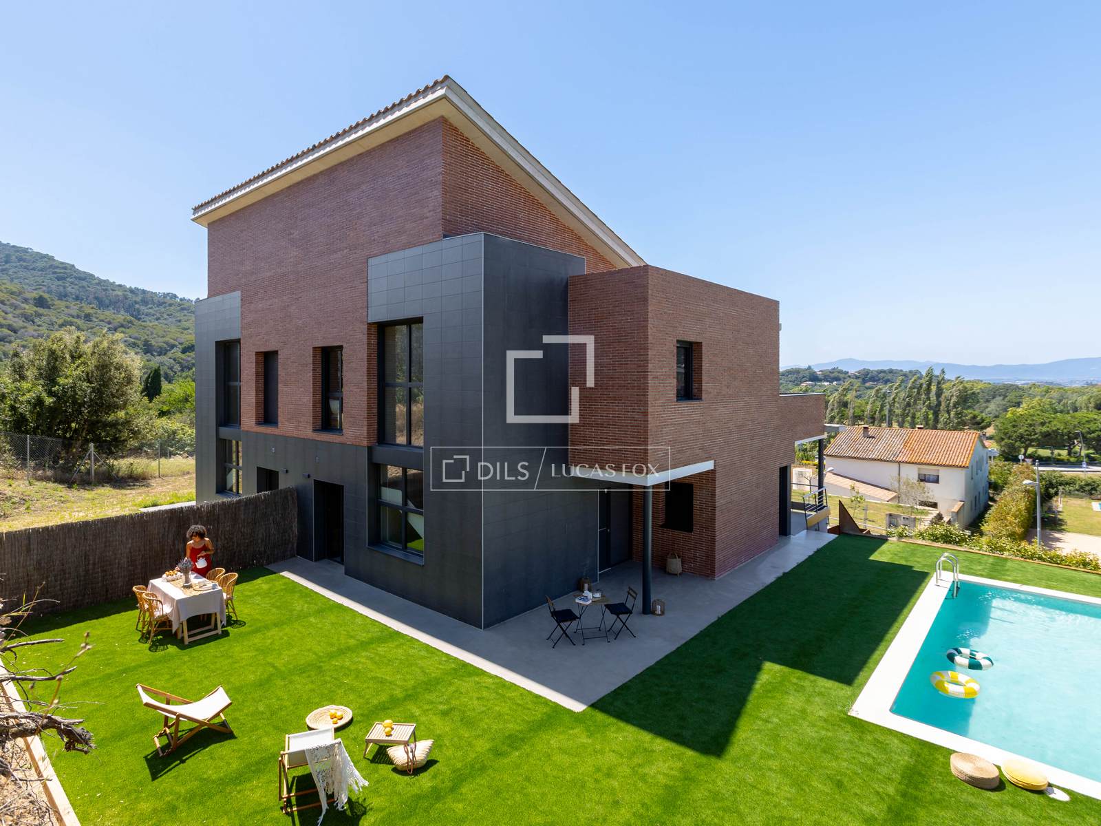 Villa i Vallromanes, Barcelona, Spanien 3 sovrum, 336 kvm. Nr. 150994