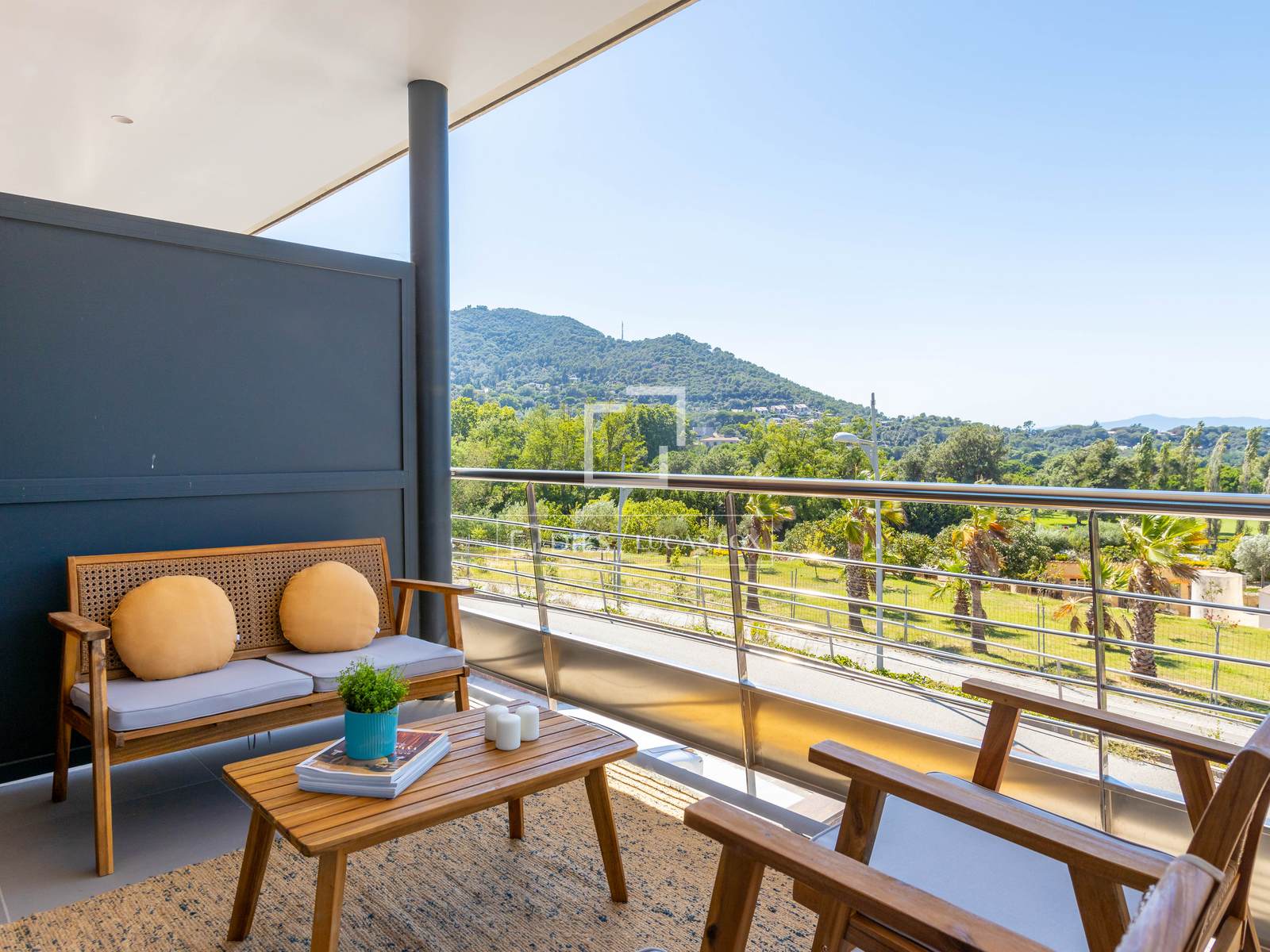 Villa i Vallromanes, Barcelona, Spanien 3 sovrum, 336 kvm. Nr. 150994