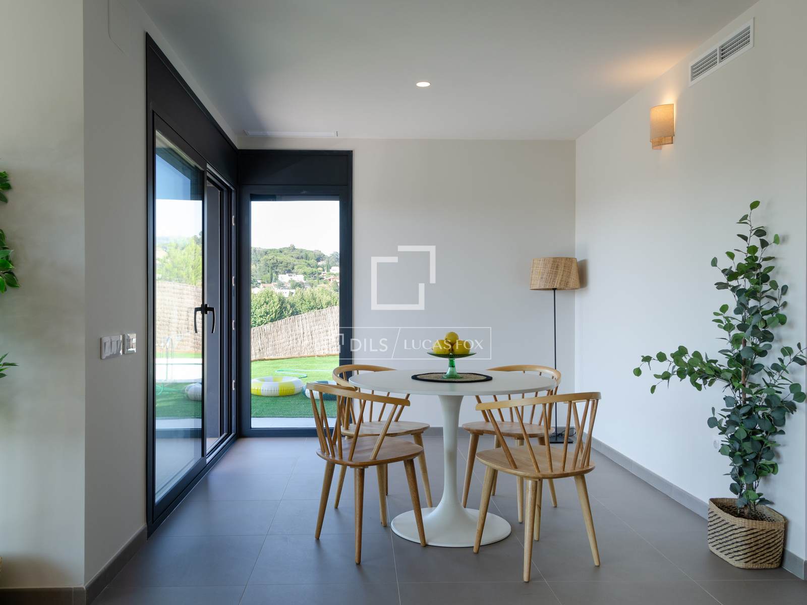 Villa i Vallromanes, Barcelona, Spanien 3 sovrum, 336 kvm. Nr. 150994