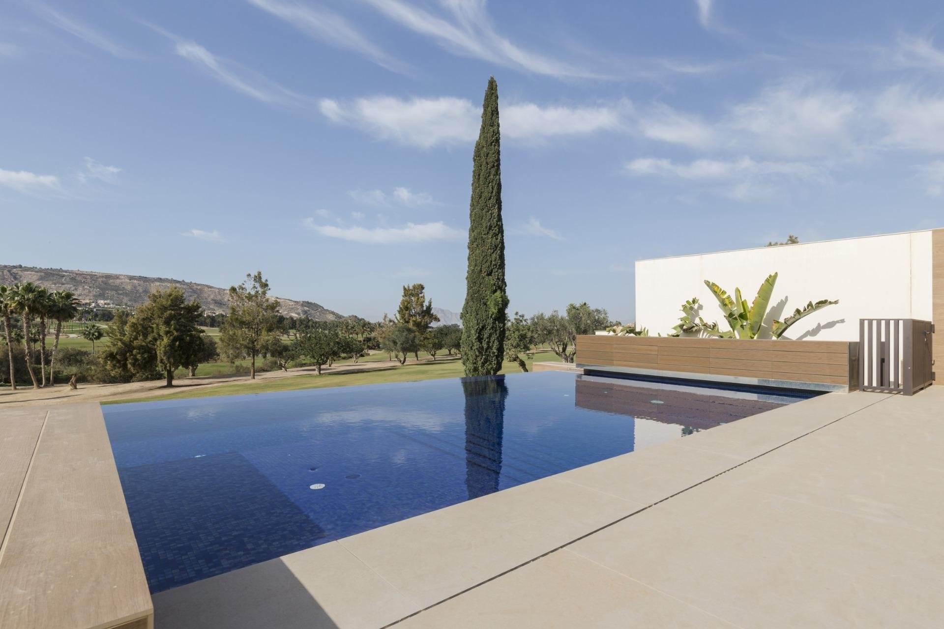 Villa i Algorfa, Alicante, Spanien 3 sovrum, 197 kvm. Nr. 181200