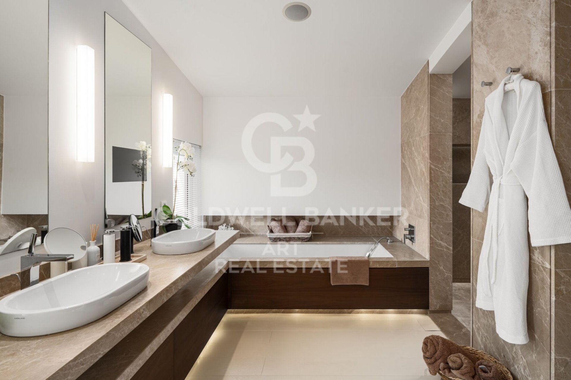 Huvila Marbella, Malaga, Espanja 4 makuuhuonetta, 442 m2 No. 156693