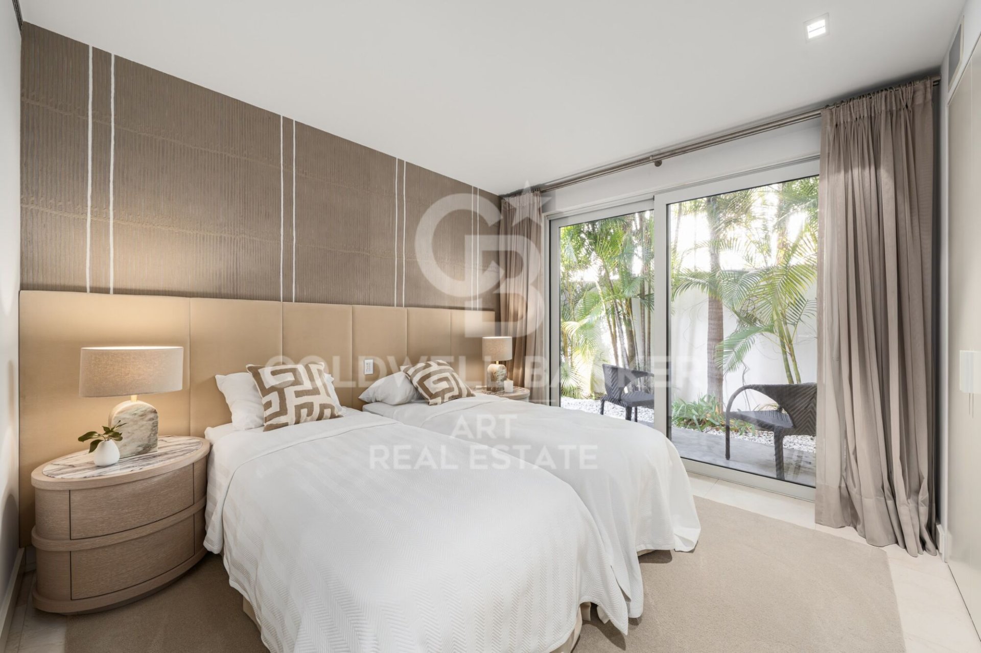 Huvila Marbella, Malaga, Espanja 4 makuuhuonetta, 442 m2 No. 156693