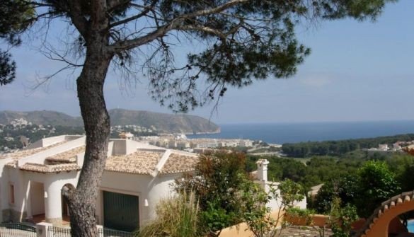 Villa i Moraira, Alicante, Spanien 3 sovrum, 319 kvm. Nr. 119355