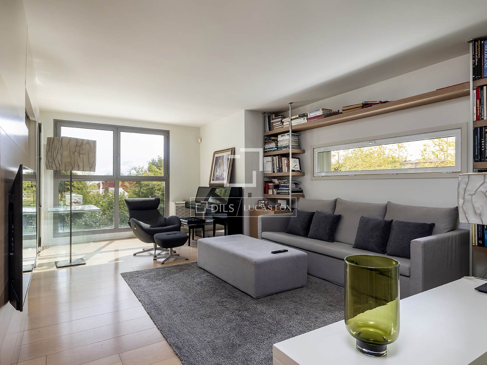 Villa en Barcelona, España 6 dormitorios, 334 m2 No. 161373