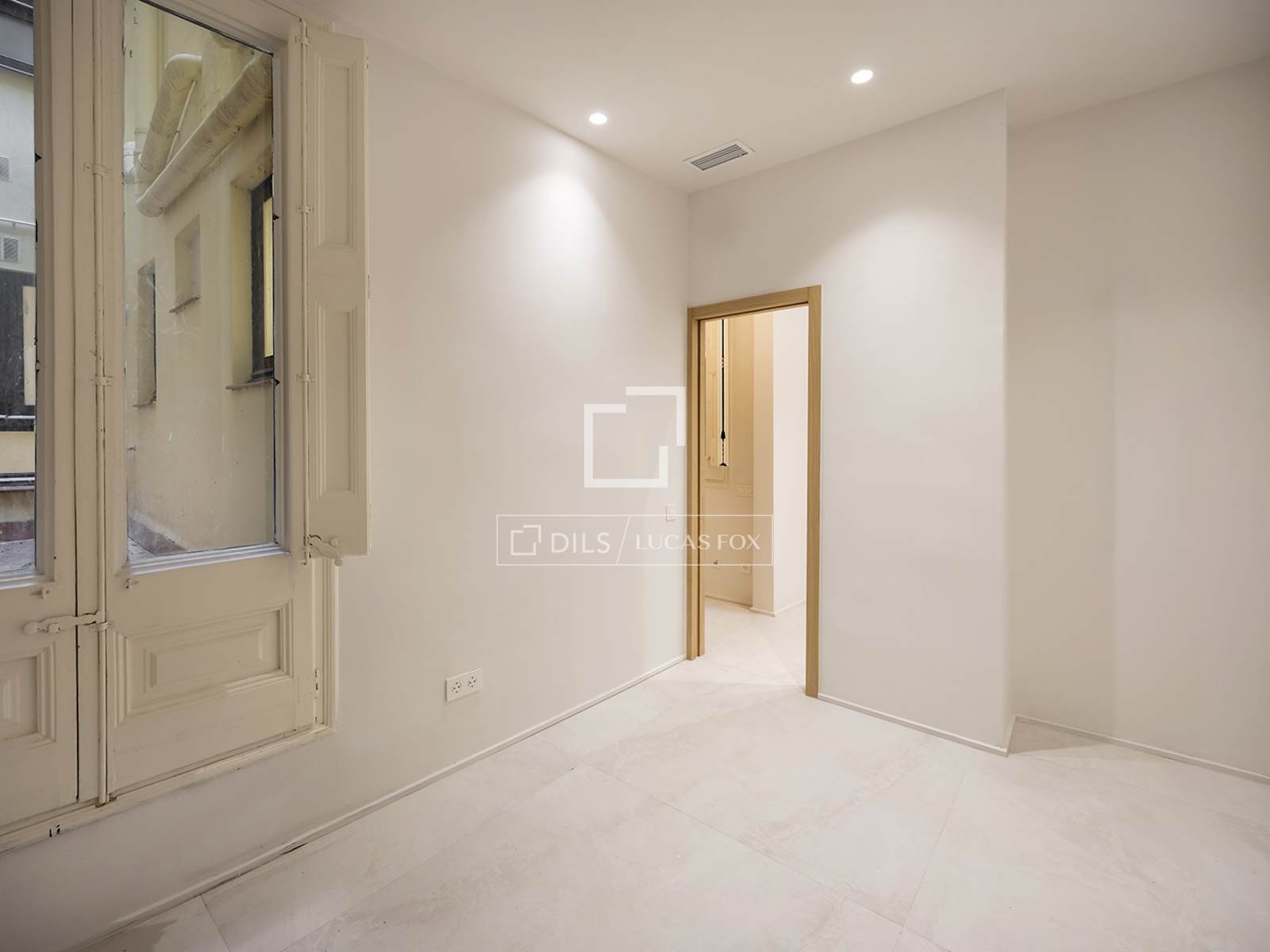 Huoneisto Barcelona, Espanja 3 makuuhuonetta, 92 m2 No. 161372