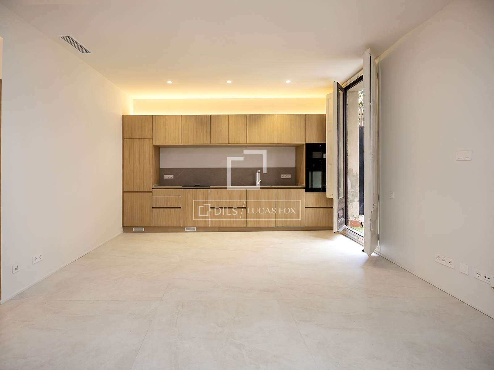 Huoneisto Barcelona, Espanja 3 makuuhuonetta, 92 m2 No. 161372