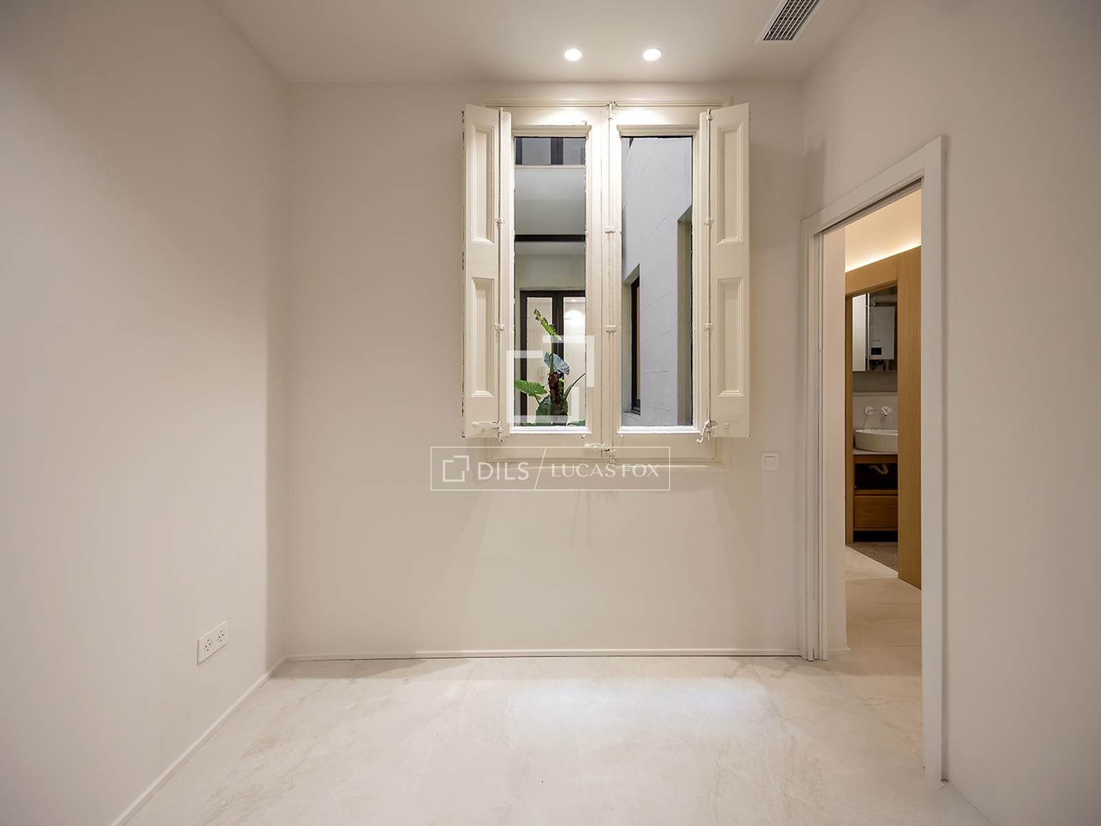 Huoneisto Barcelona, Espanja 3 makuuhuonetta, 92 m2 No. 161372