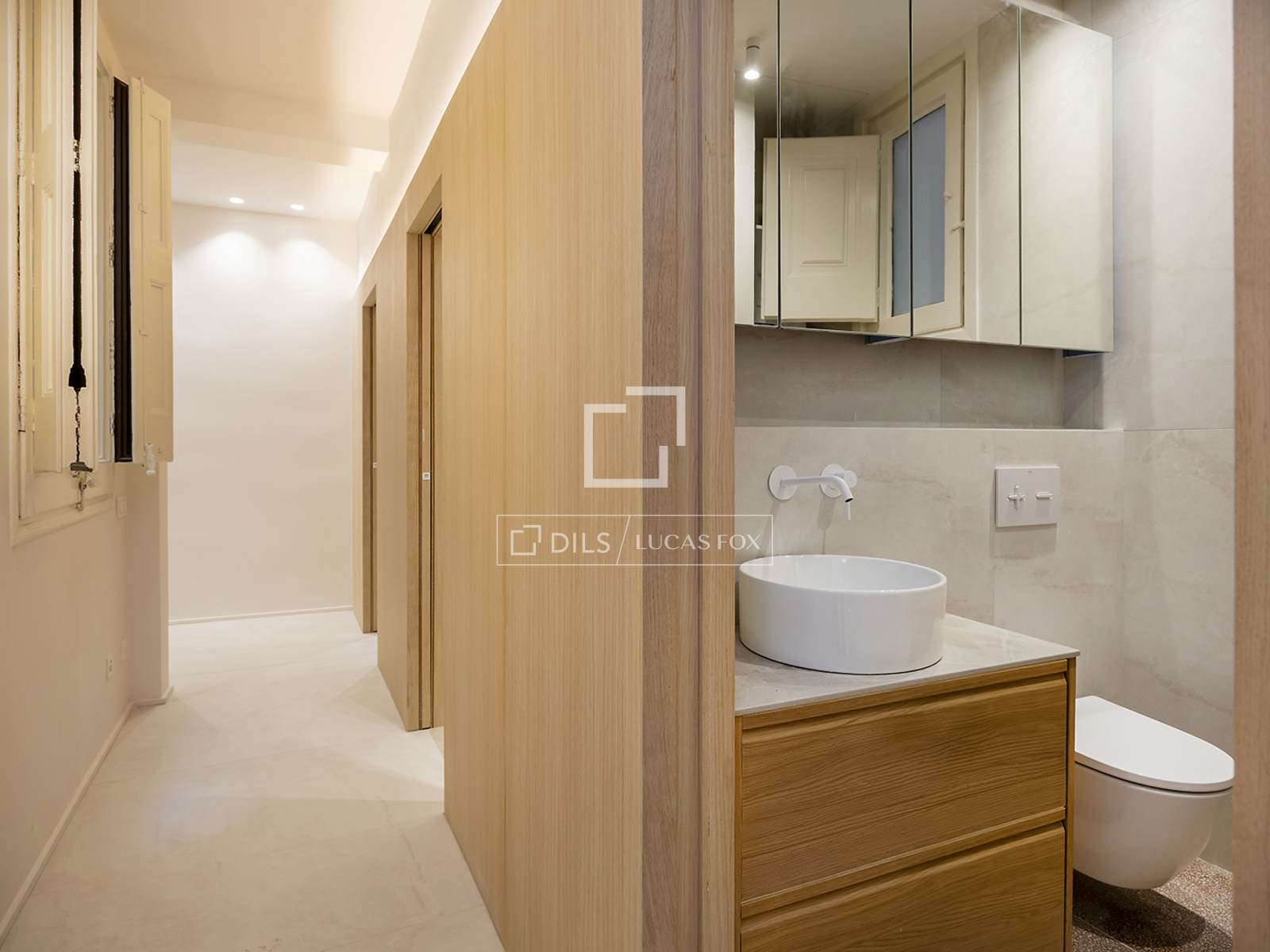 Huoneisto Barcelona, Espanja 3 makuuhuonetta, 92 m2 No. 161372