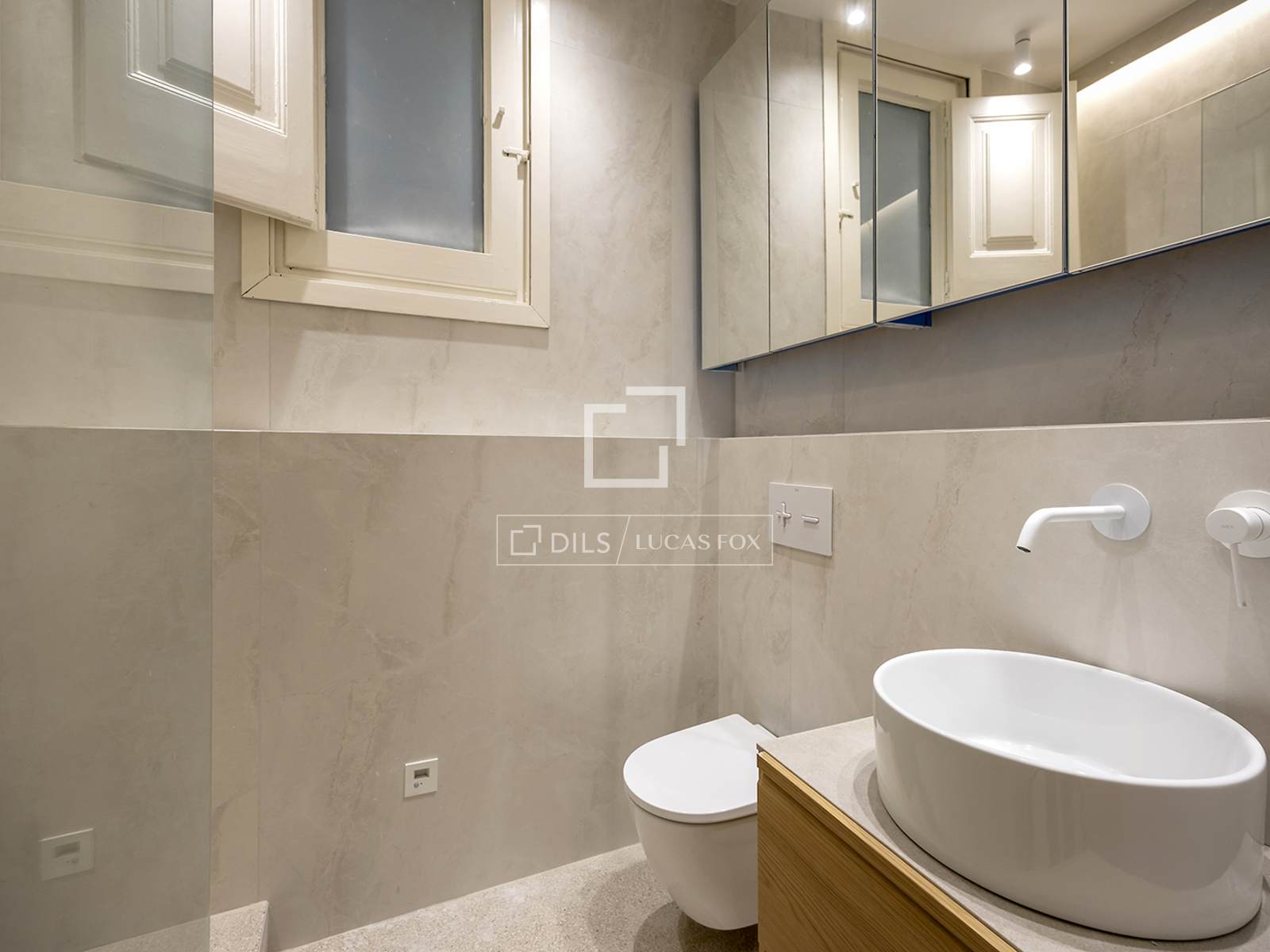 Huoneisto Barcelona, Espanja 3 makuuhuonetta, 92 m2 No. 161372