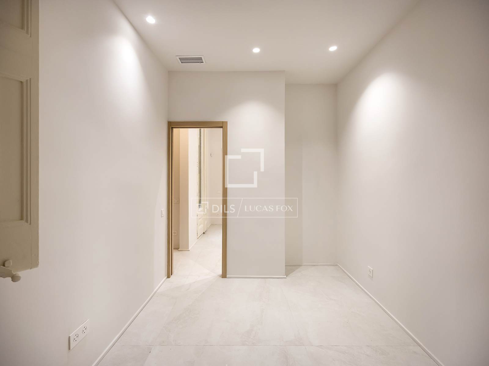 Huoneisto Barcelona, Espanja 3 makuuhuonetta, 92 m2 No. 161372