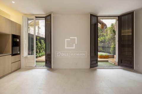 Apartment in Barcelona, Spain 3 bedrooms, 92 sq.m. No. 161372
