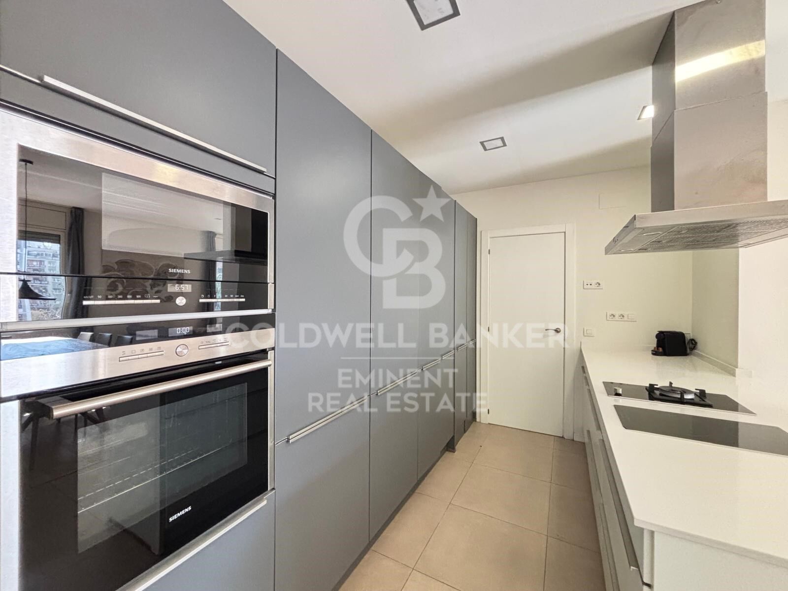 Huoneisto Barcelona, Espanja 3 makuuhuonetta, 133 m2 No. 179089
