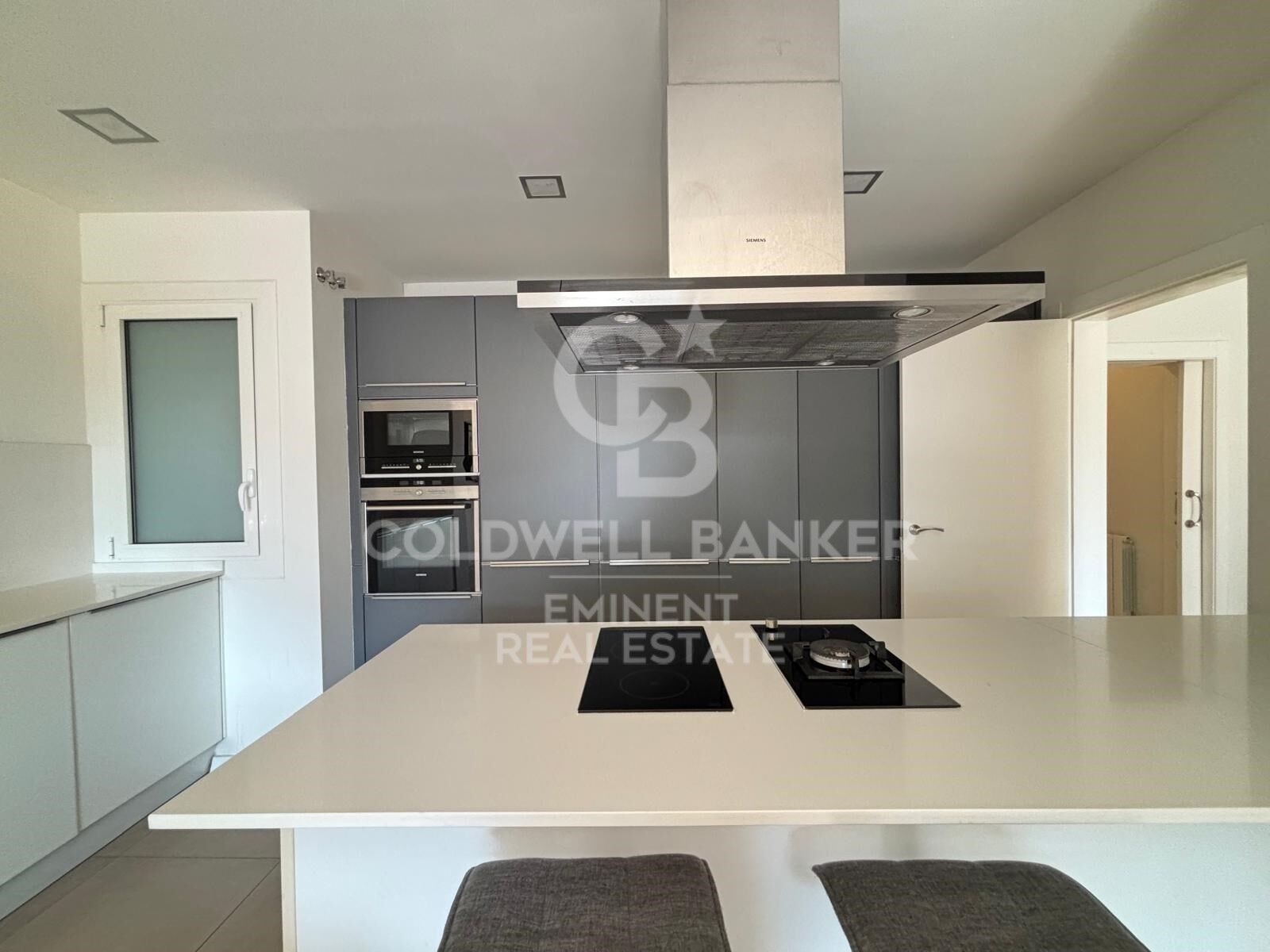 Huoneisto Barcelona, Espanja 3 makuuhuonetta, 133 m2 No. 179089
