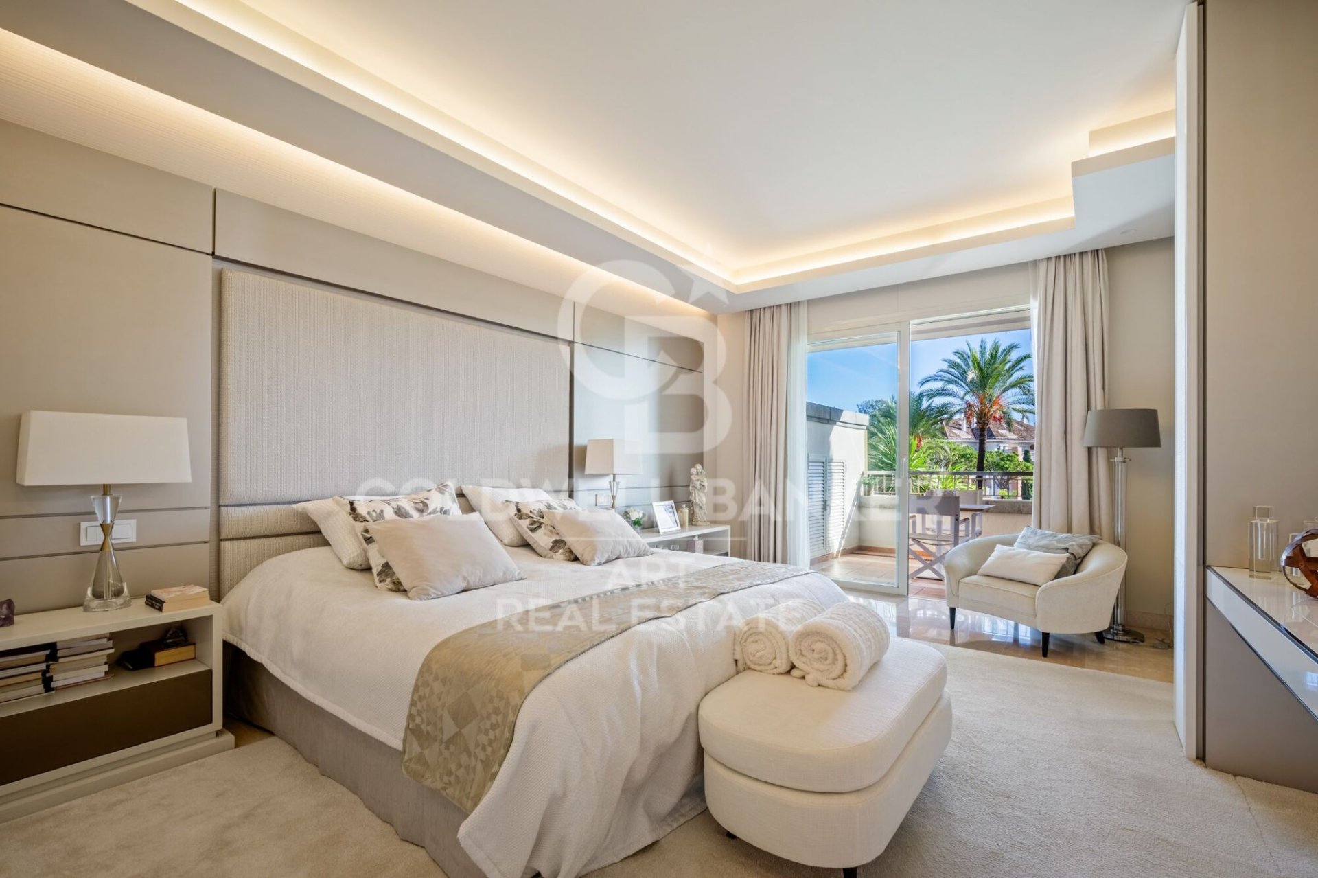 Lägenhet i Marbella, Malaga, Spanien 4 sovrum, 345 kvm. Nr. 179088