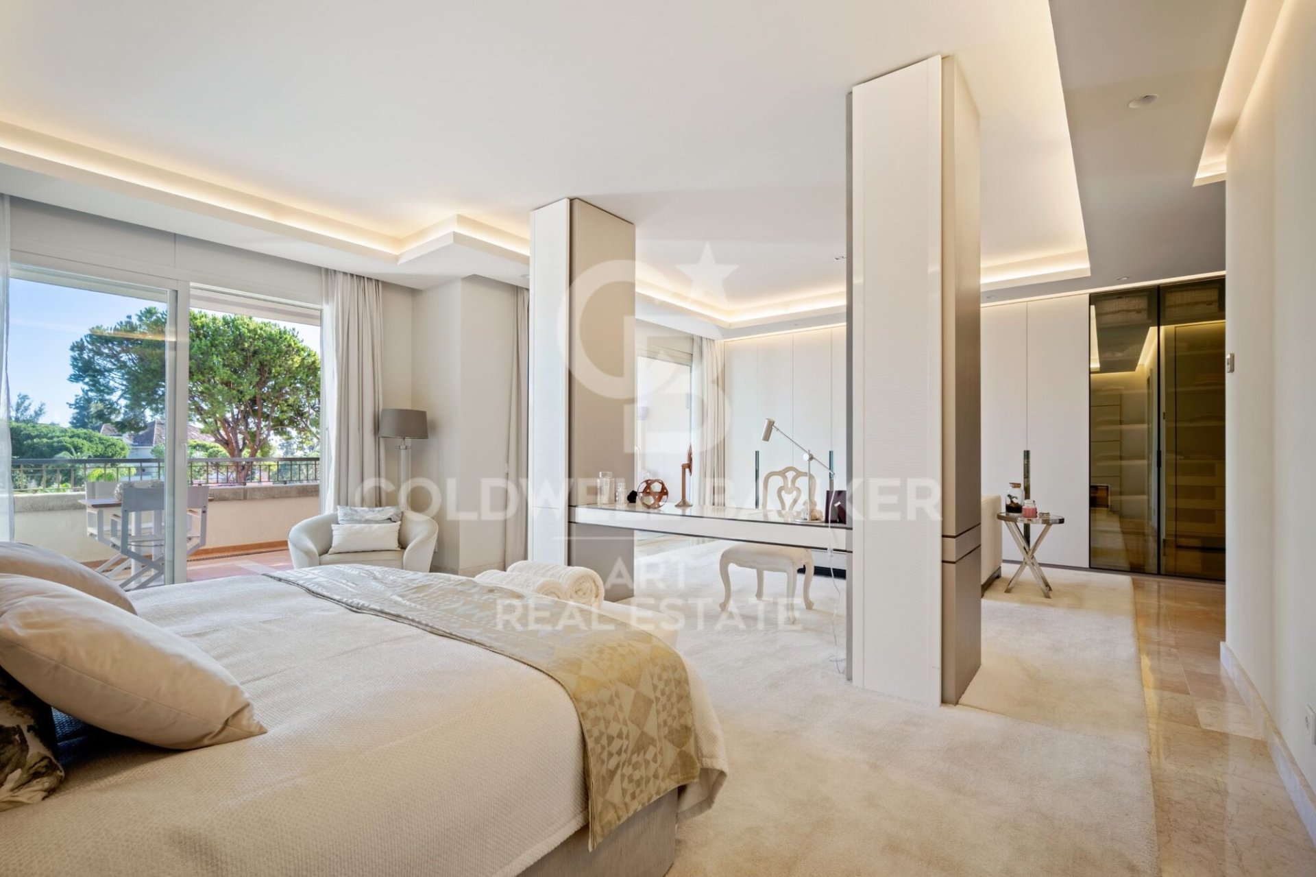 Lägenhet i Marbella, Malaga, Spanien 4 sovrum, 345 kvm. Nr. 179088