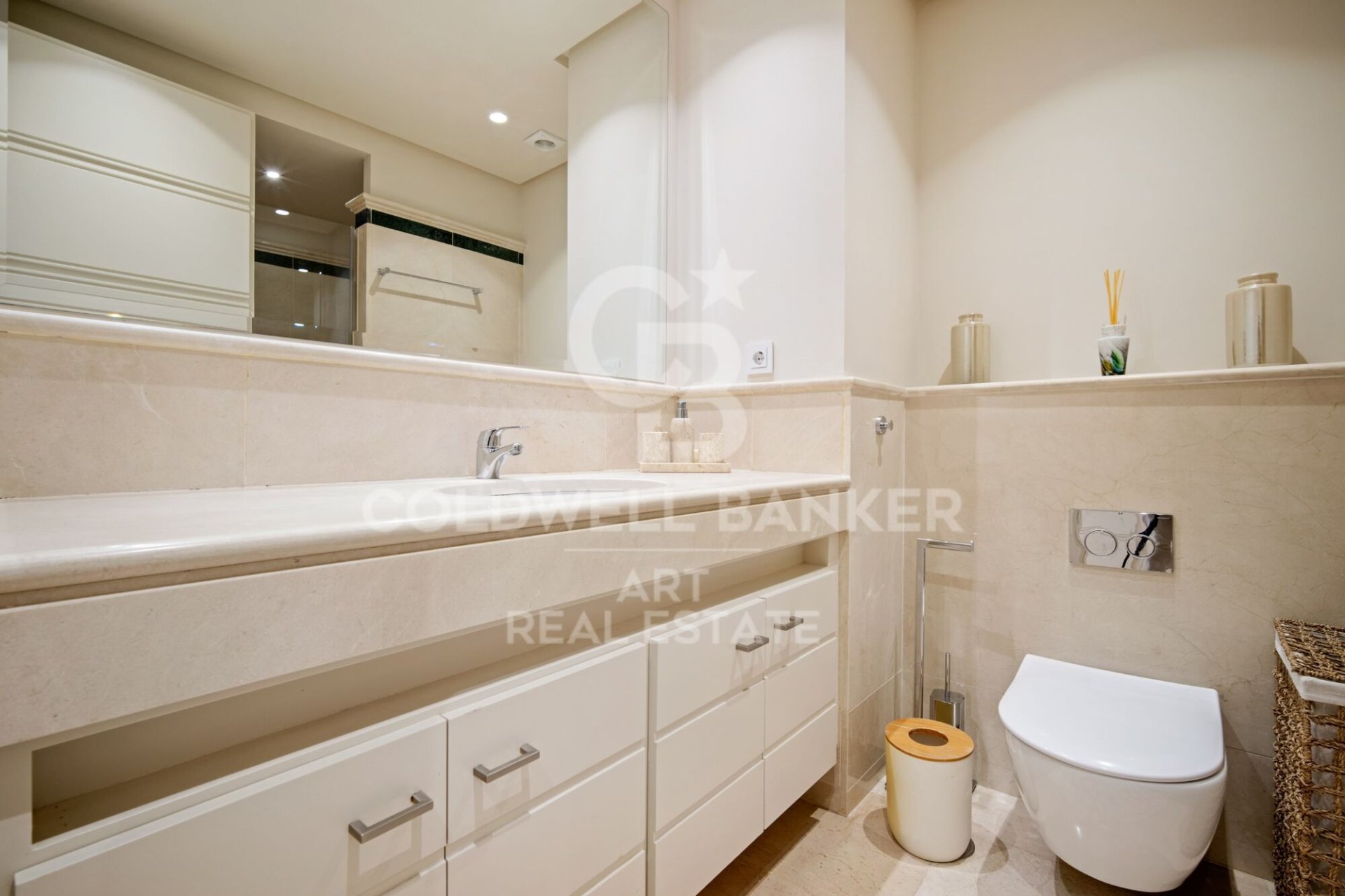 Lägenhet i Marbella, Malaga, Spanien 4 sovrum, 345 kvm. Nr. 179088