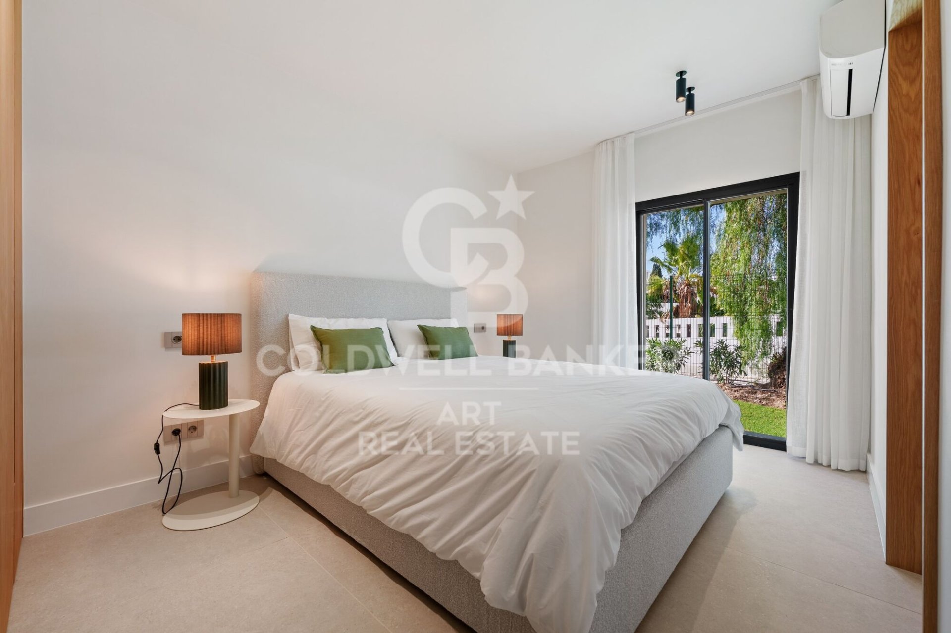 Villa en Marbella, Málaga, España 5 dormitorios, 317 m2 No. 179085