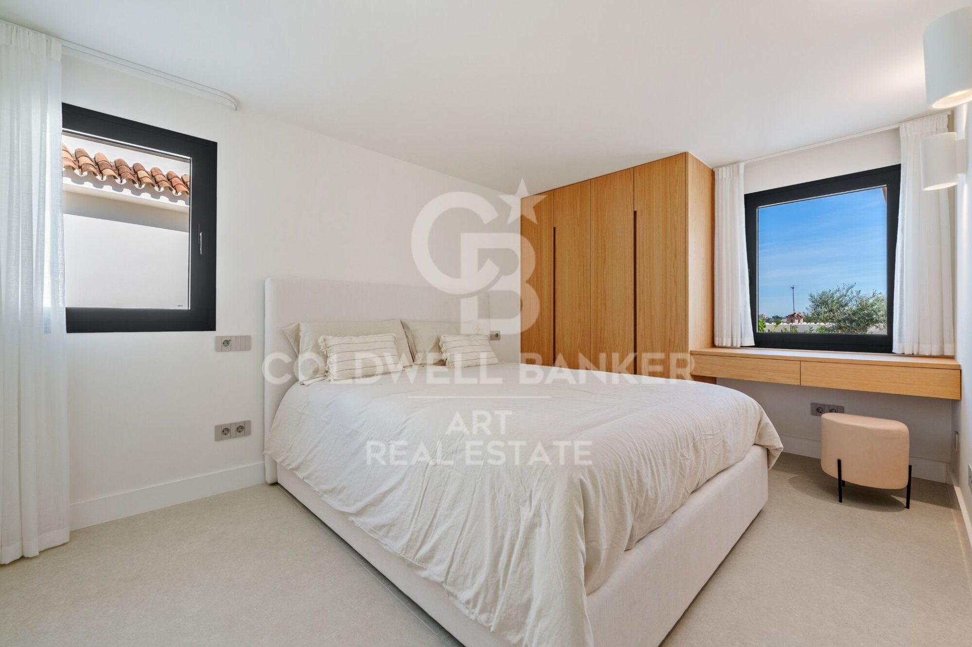 Villa en Marbella, Málaga, España 5 dormitorios, 317 m2 No. 179085