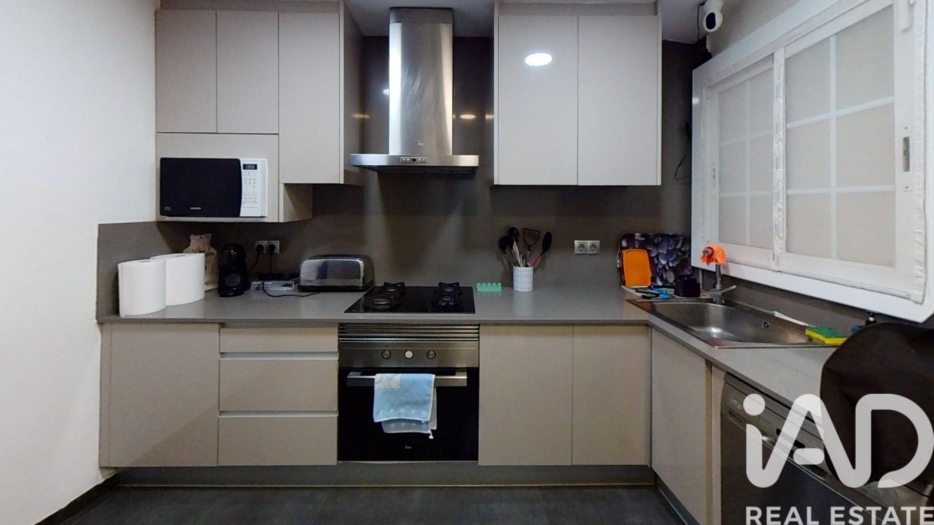 Wohnung in Barcelona, Spanien 4 Schlafzimmer, 110 m2 Nr. 172333