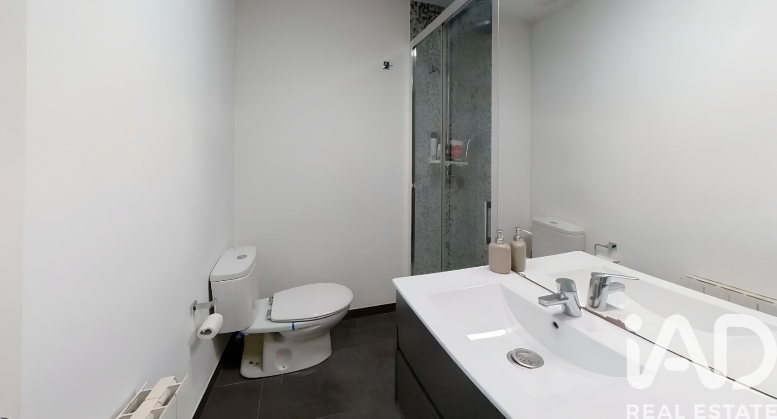 Wohnung in Barcelona, Spanien 4 Schlafzimmer, 110 m2 Nr. 172333