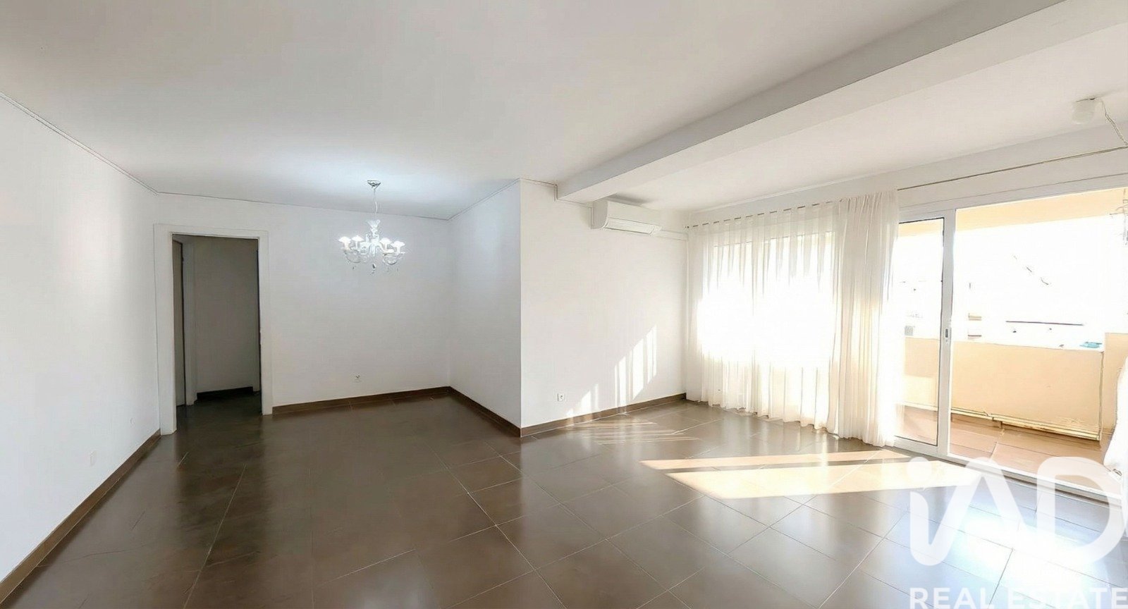 Wohnung in Barcelona, Spanien 4 Schlafzimmer, 110 m2 Nr. 172333