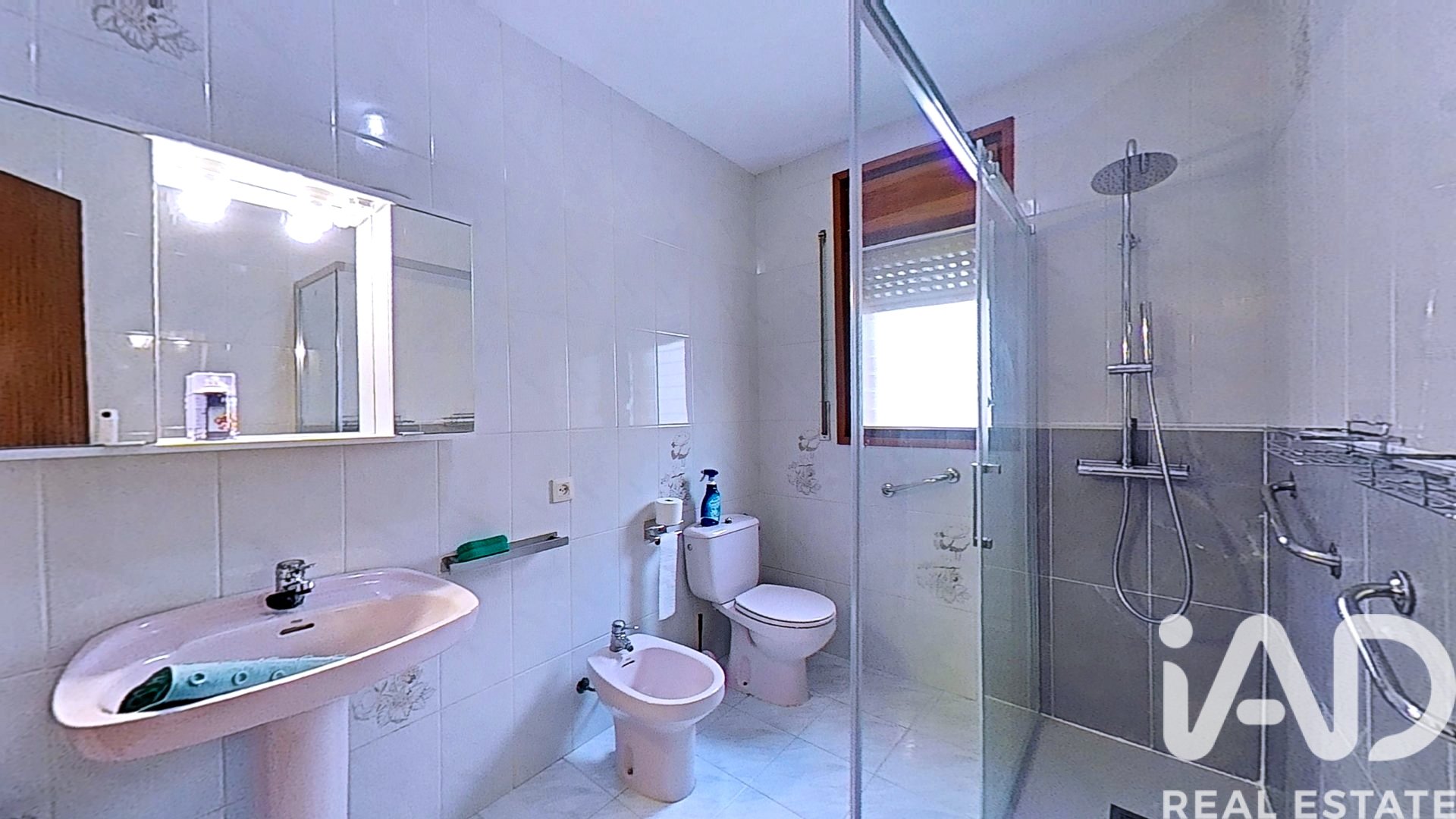 Apartment in Vallmoll, Tarragona, Spain 4 bedrooms, 256 sq.m. No. 173168