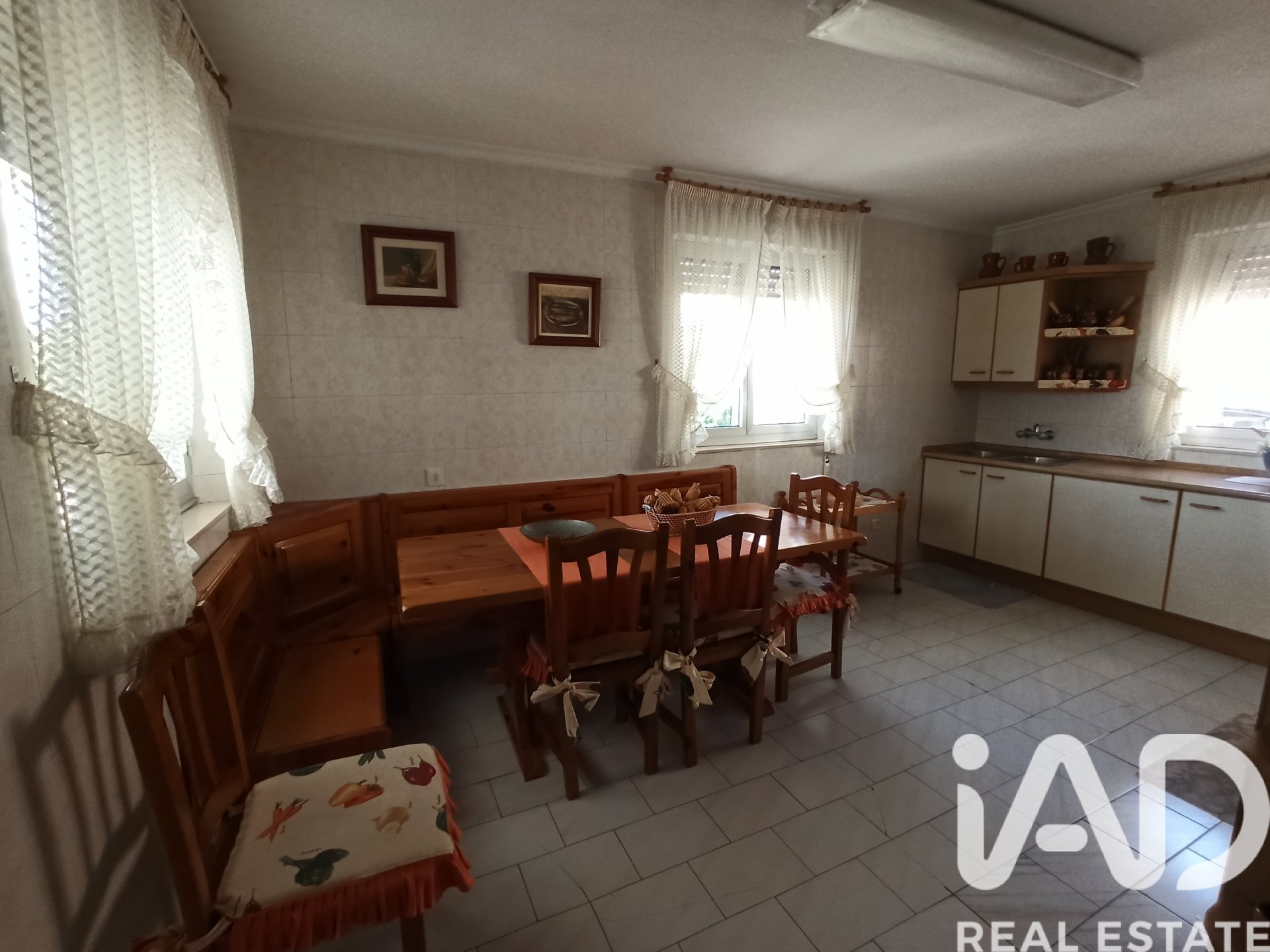 Māja Cuadros, Leon, Spānijā 5 istabas, 285 m2 Nr. 173166