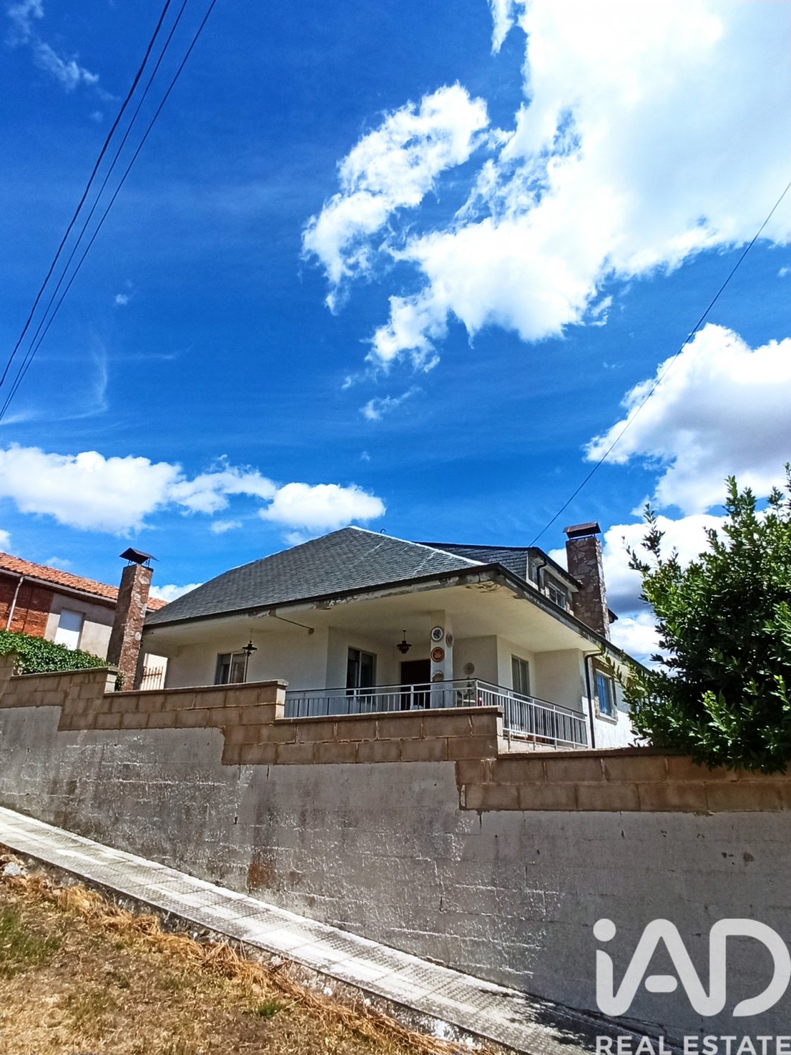 Māja Cuadros, Leon, Spānijā 5 istabas, 285 m2 Nr. 173166