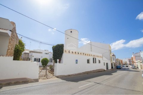 Kaupunkipientalo Ciutadella De Menorca, Menorca, Espanja 5 makuuhuonetta, 243 m2 No. 24233