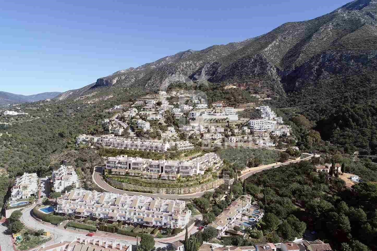 House in Istan, Malaga, Spain 3 bedrooms, 190 sq.m. No. 158884