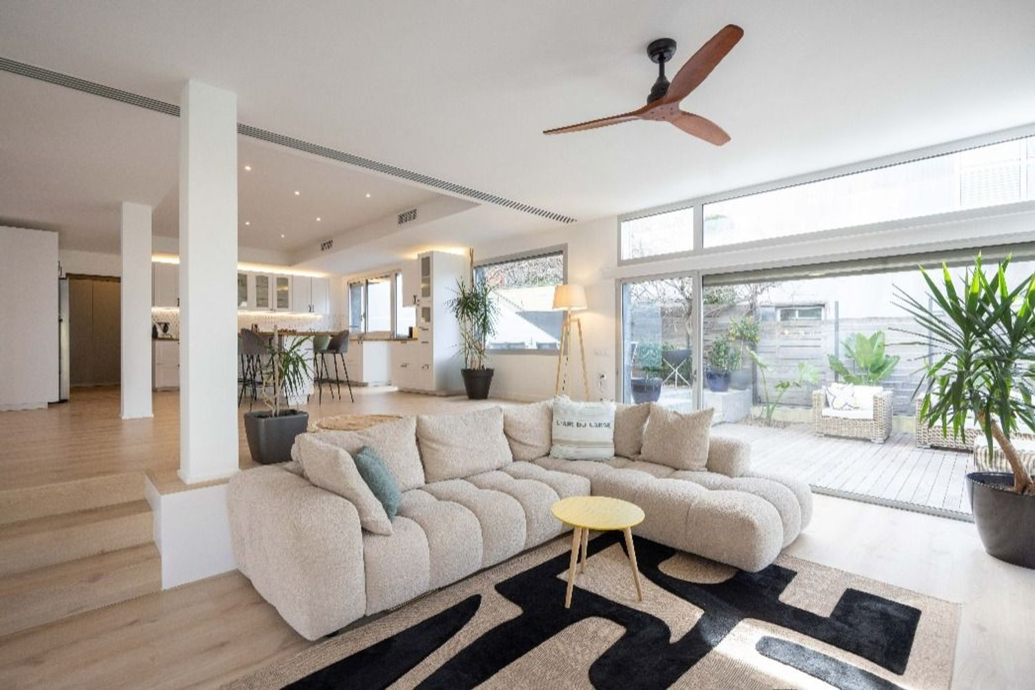 Talo Esplugues de Llobregat, Barcelona, Espanja 4 makuuhuonetta, 351 m2 No. 182663