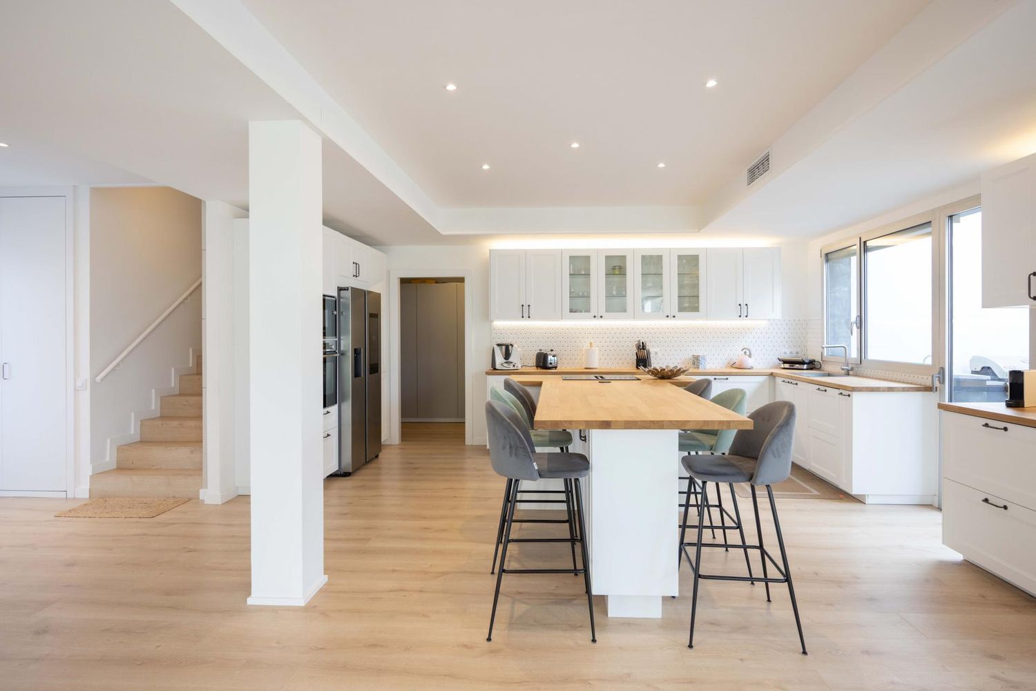 Talo Esplugues de Llobregat, Barcelona, Espanja 4 makuuhuonetta, 351 m2 No. 182663