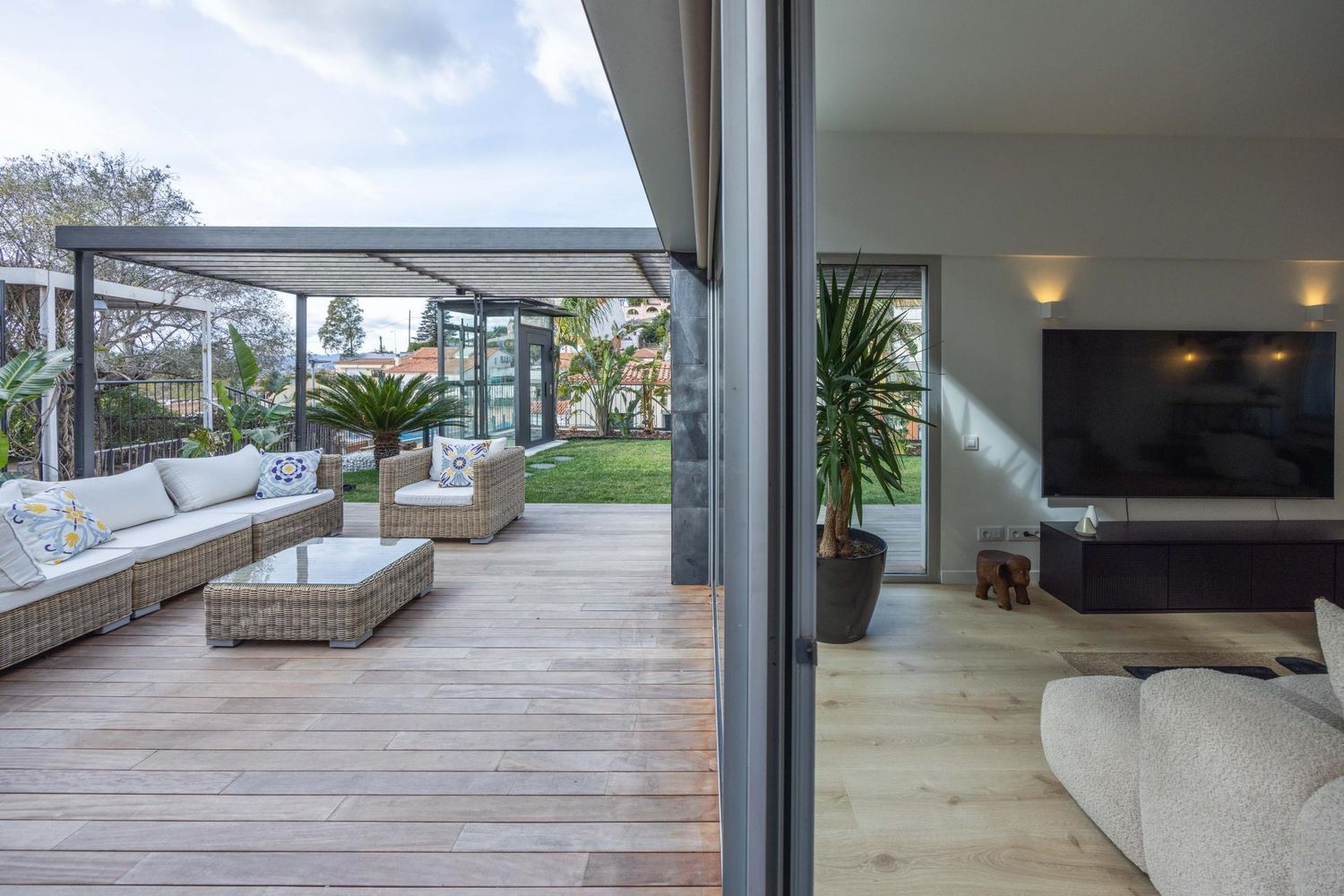 Talo Esplugues de Llobregat, Barcelona, Espanja 4 makuuhuonetta, 351 m2 No. 182663