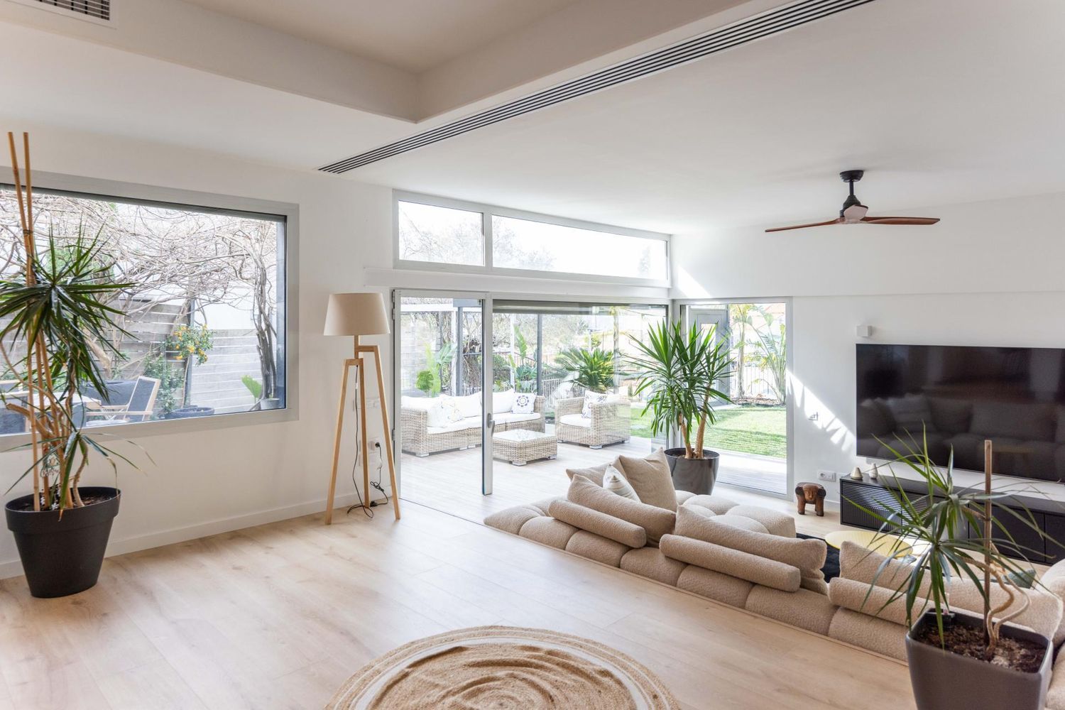Talo Esplugues de Llobregat, Barcelona, Espanja 4 makuuhuonetta, 351 m2 No. 182663