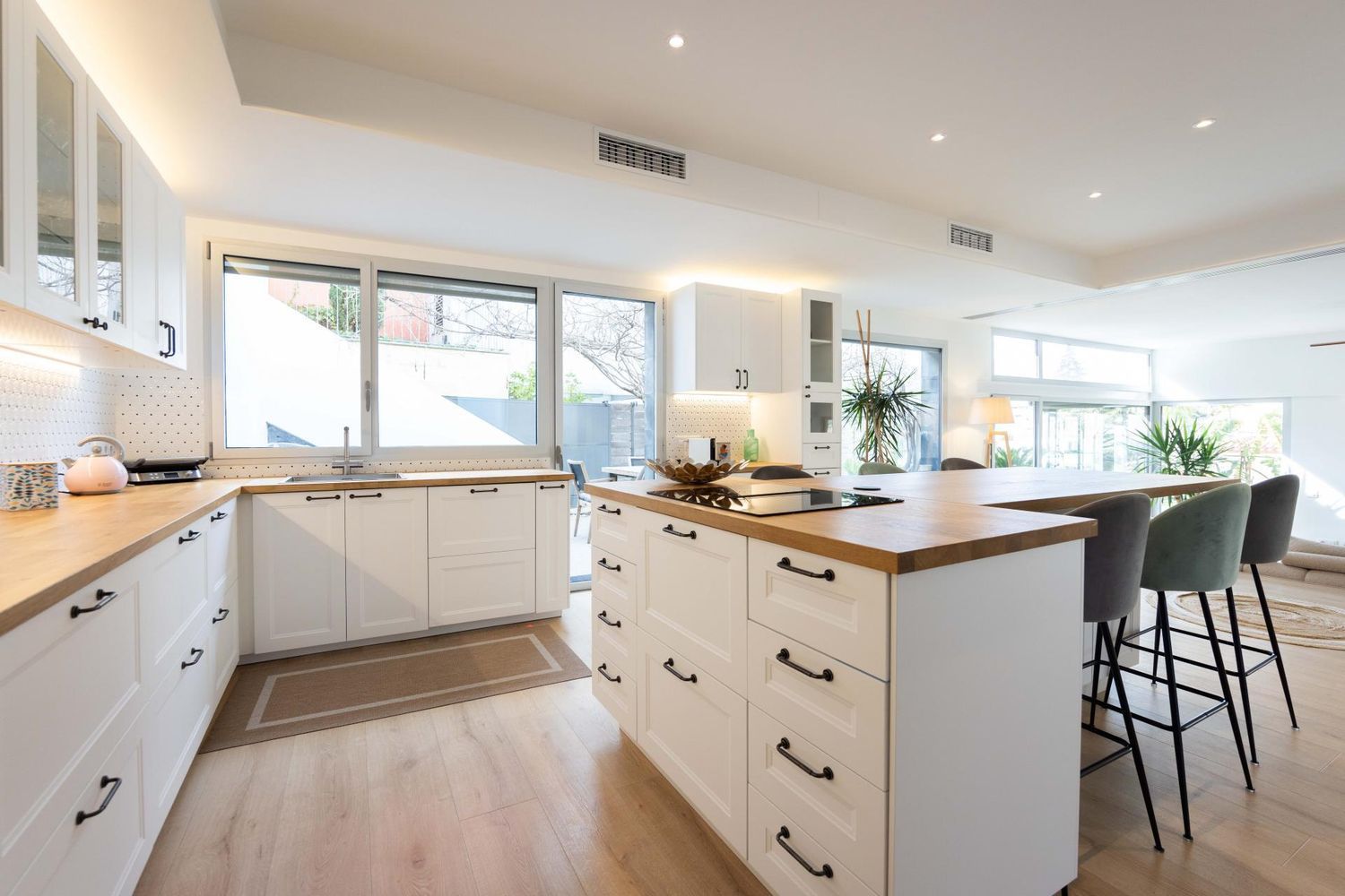 Talo Esplugues de Llobregat, Barcelona, Espanja 4 makuuhuonetta, 351 m2 No. 182663