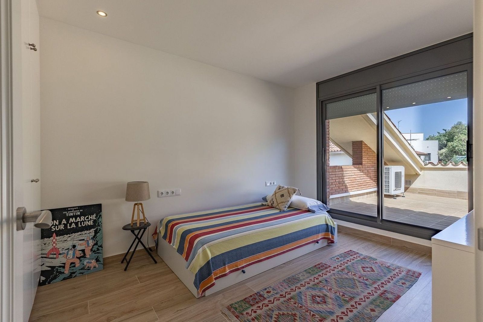 House à Sant Just Desvern, Barcelona, Espagne 8 chambres, 571 m2 No. 182662