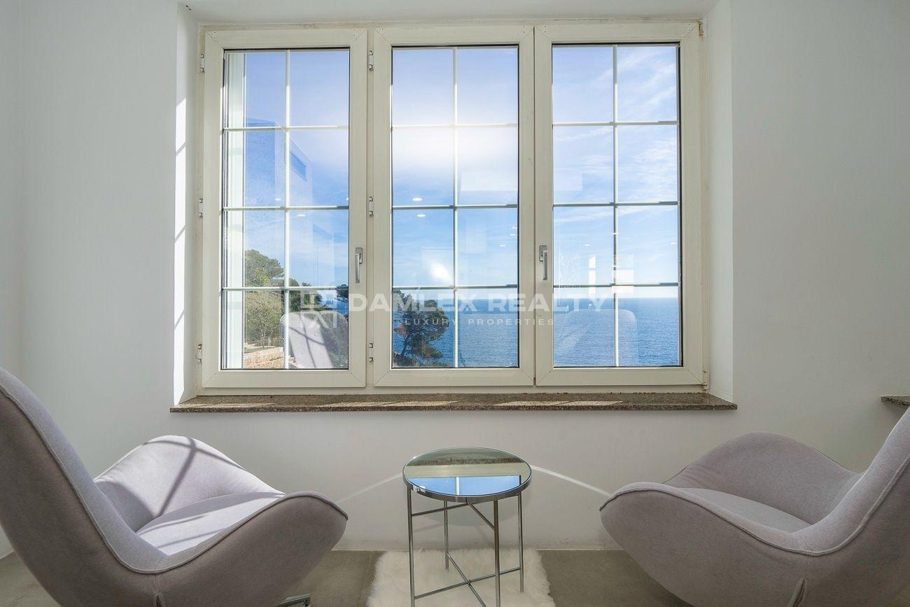 Villa in Lloret de Mar, Girona, Spain 4 bedrooms,  No. 182664