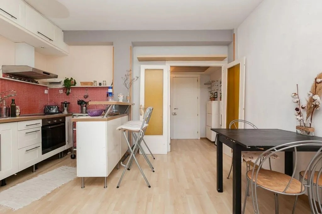 Apartment à Barcelona, Espagne 4 chambres, 110 m2 No. 142822