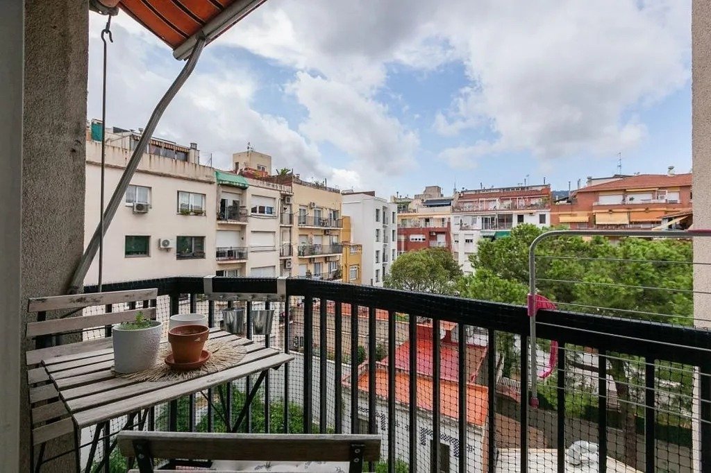 Apartment à Barcelona, Espagne 4 chambres, 110 m2 No. 142822