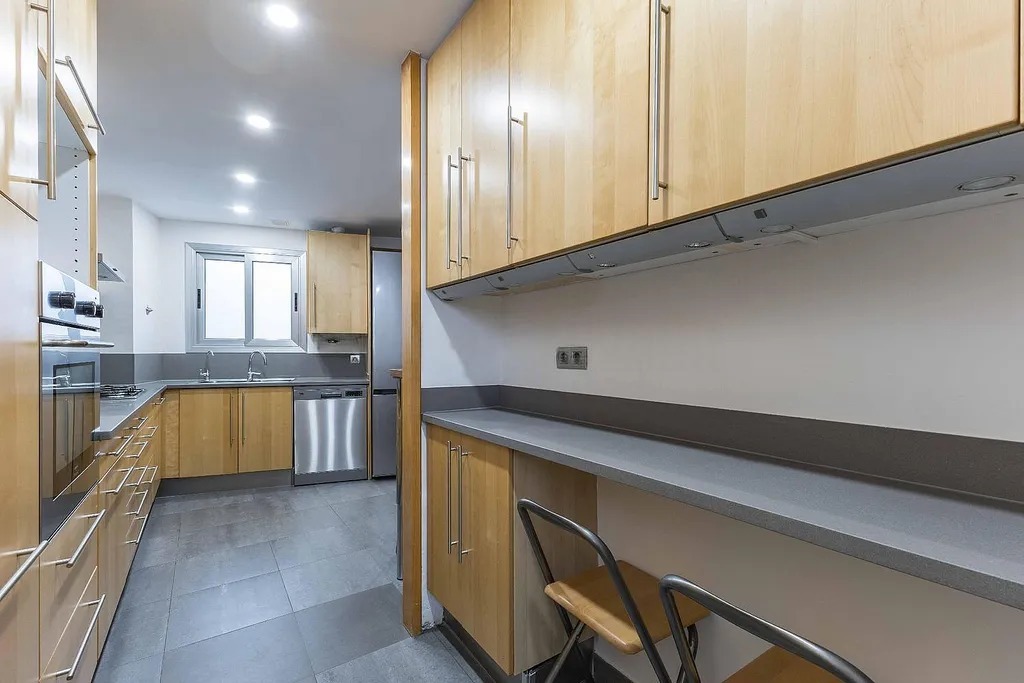 Dzīvoklis Barcelona, Spānijā 4 istabas, 160 m2 Nr. 142825