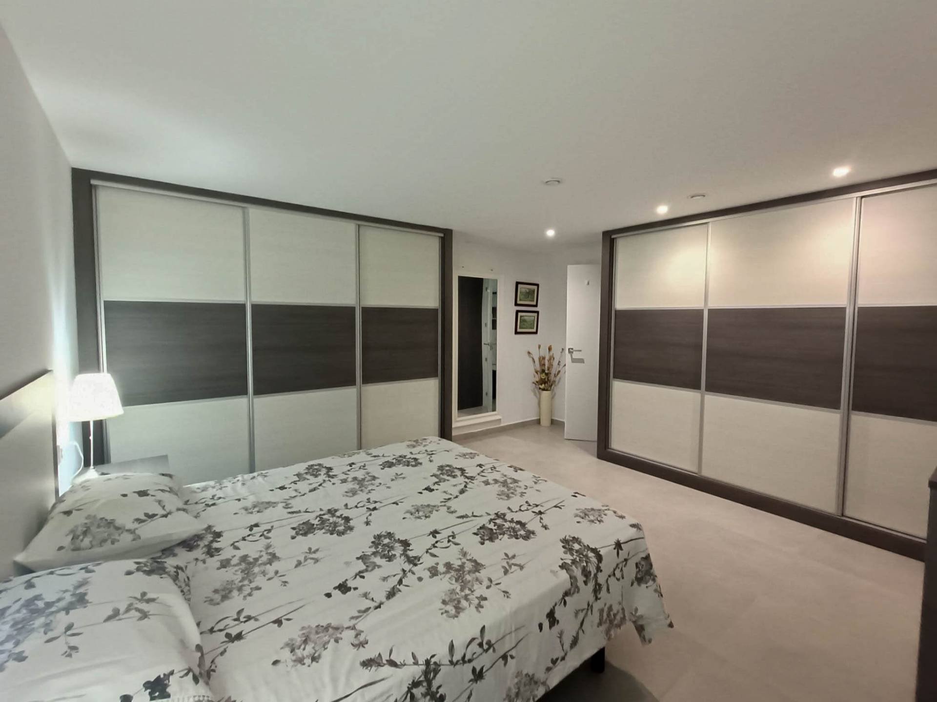 Villa in Rojales, Alicante, Spain 5 bedrooms, 214 sq.m. No. 193136