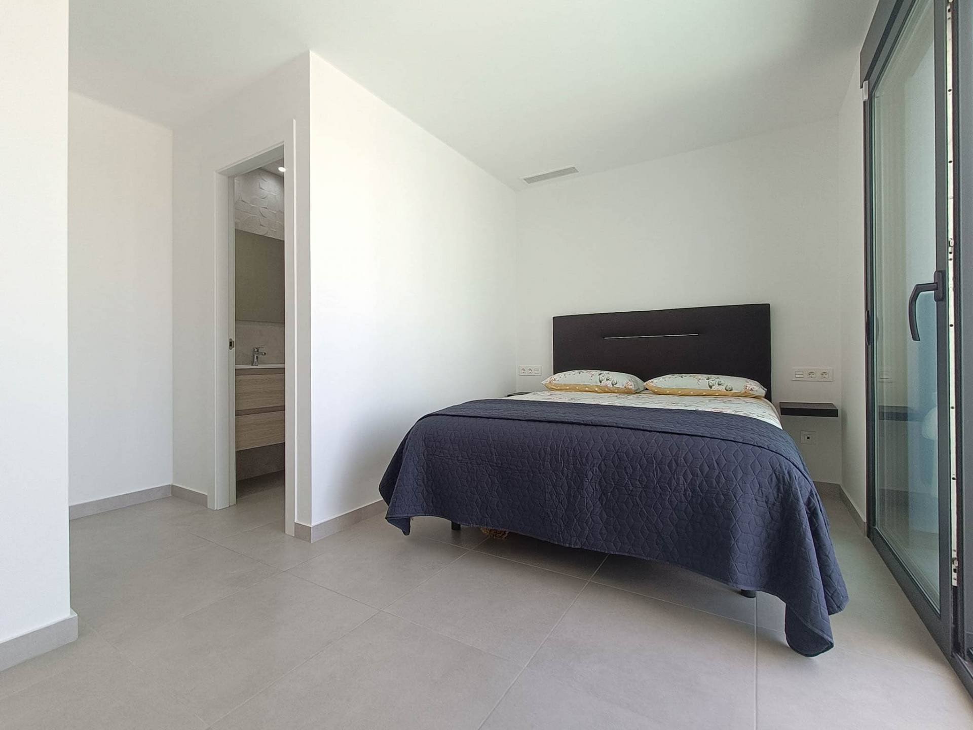 Villa in Rojales, Alicante, Spain 5 bedrooms, 214 sq.m. No. 193136