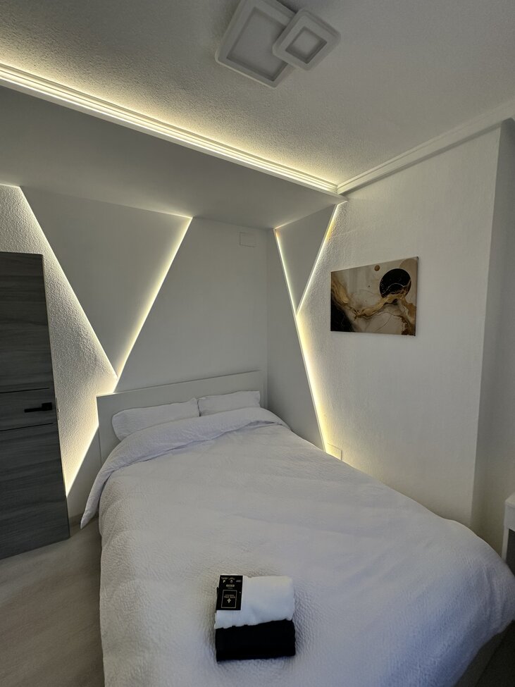 Apartamento en Torrevieja, Alicante, España 3 dormitorios, 75 m2 No. 193130