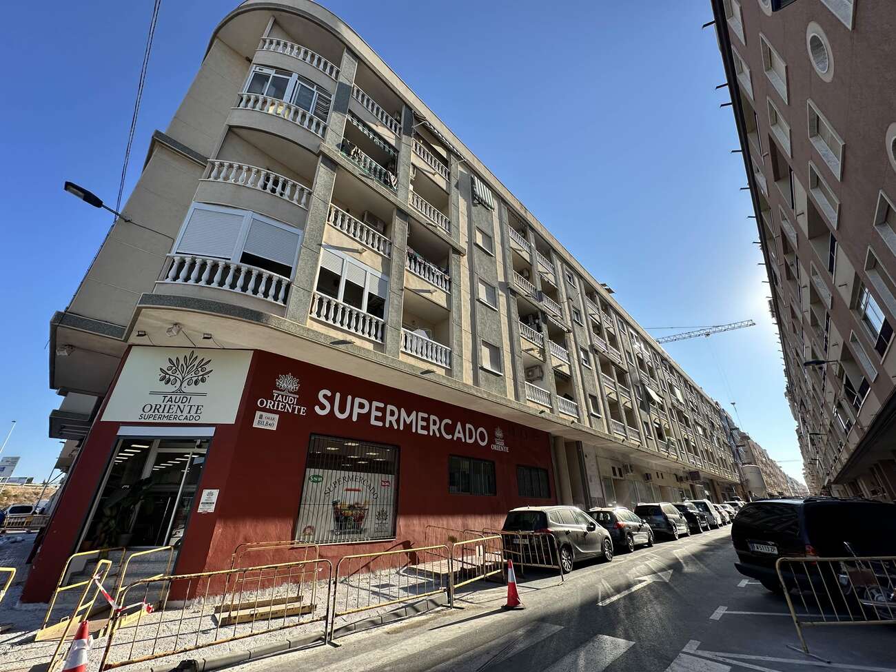 Apartamento en Torrevieja, Alicante, España 3 dormitorios, 75 m2 No. 193130