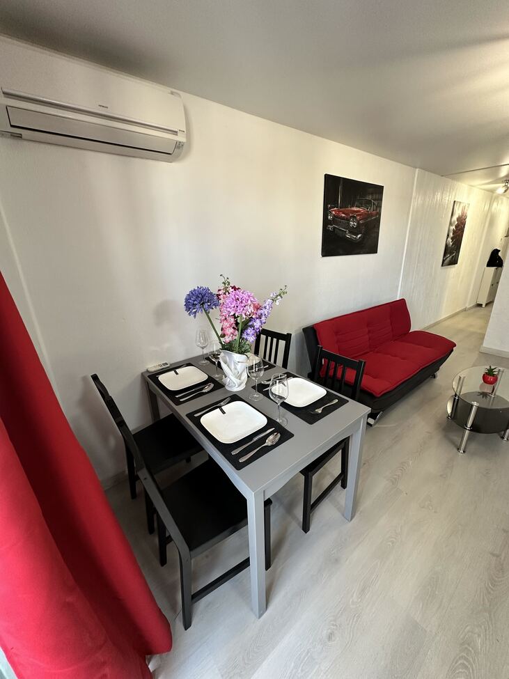 Apartamento en Torrevieja, Alicante, España 3 dormitorios, 75 m2 No. 193130