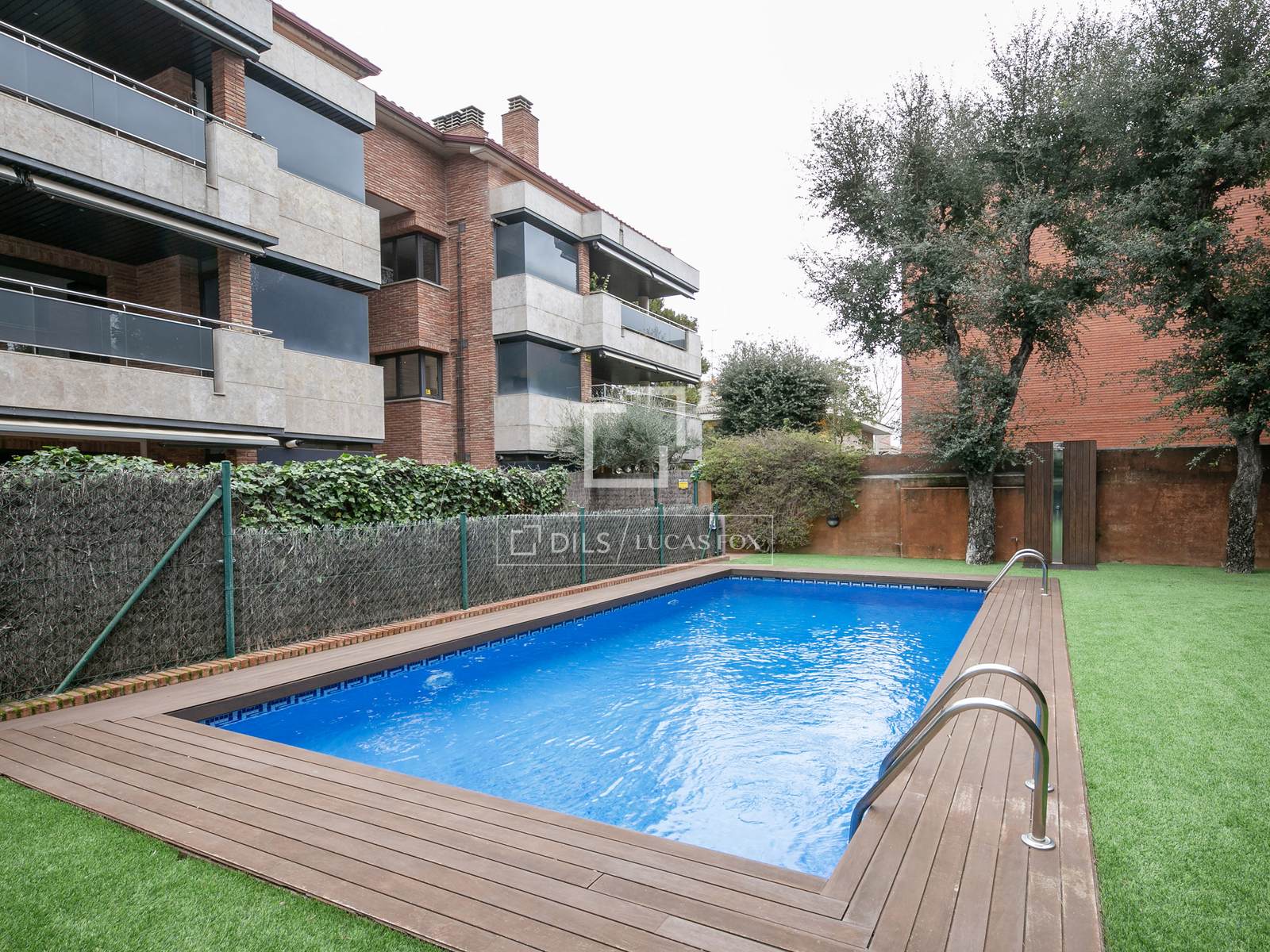 Lägenhet i Sant Cugat Del Valles, Barcelona, Spanien 3 sovrum, 171 kvm. Nr. 160848
