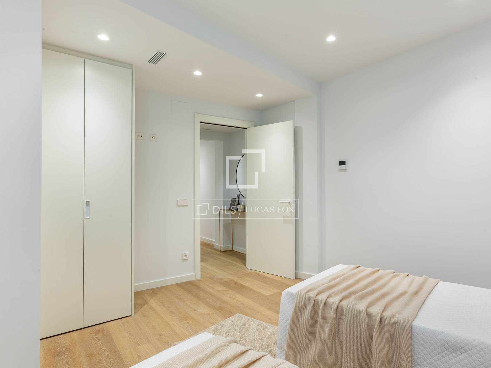 Huoneisto Barcelona, Espanja 3 makuuhuonetta, 120 m2 No. 160845