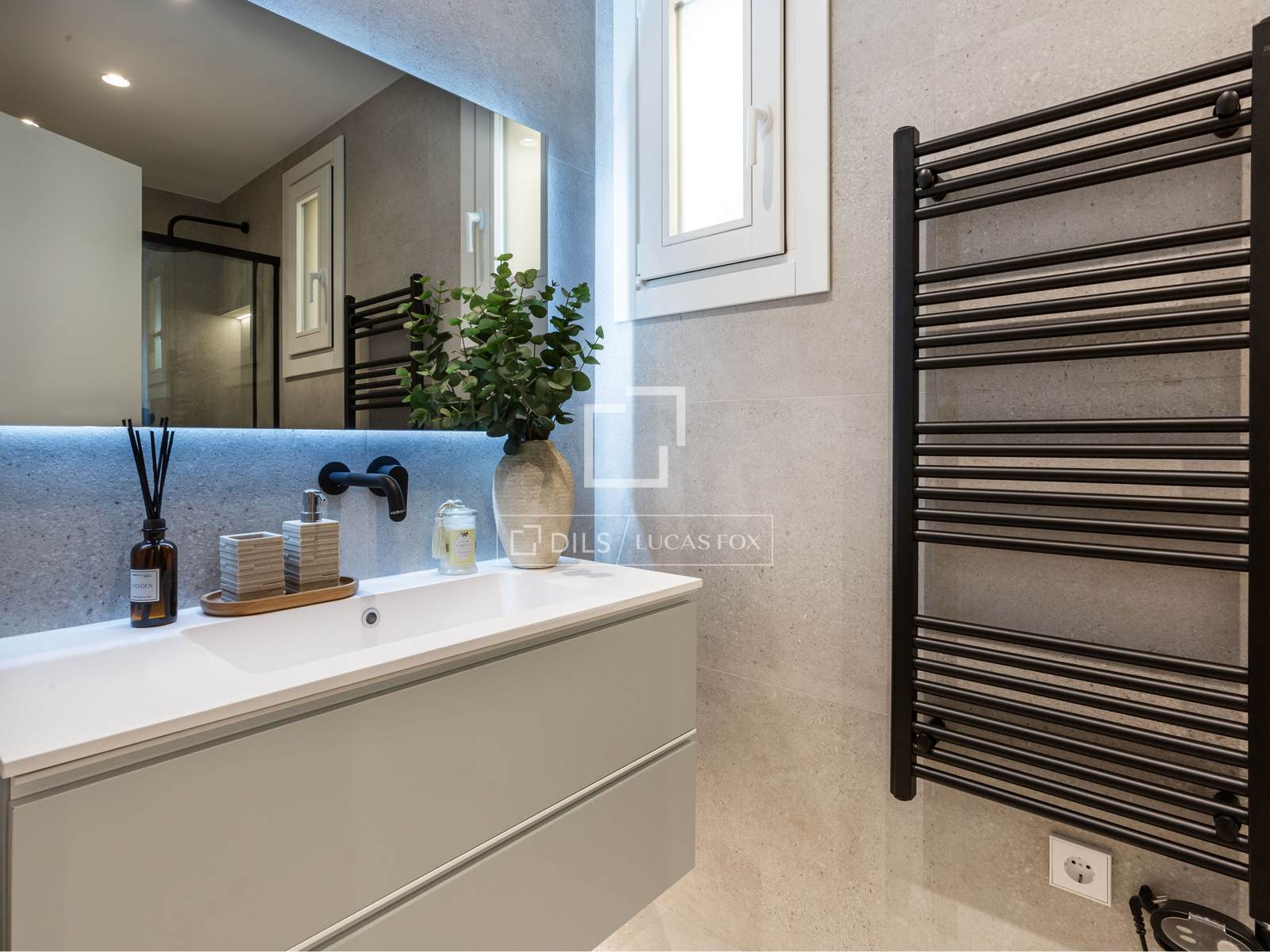 Huoneisto Barcelona, Espanja 3 makuuhuonetta, 120 m2 No. 160845