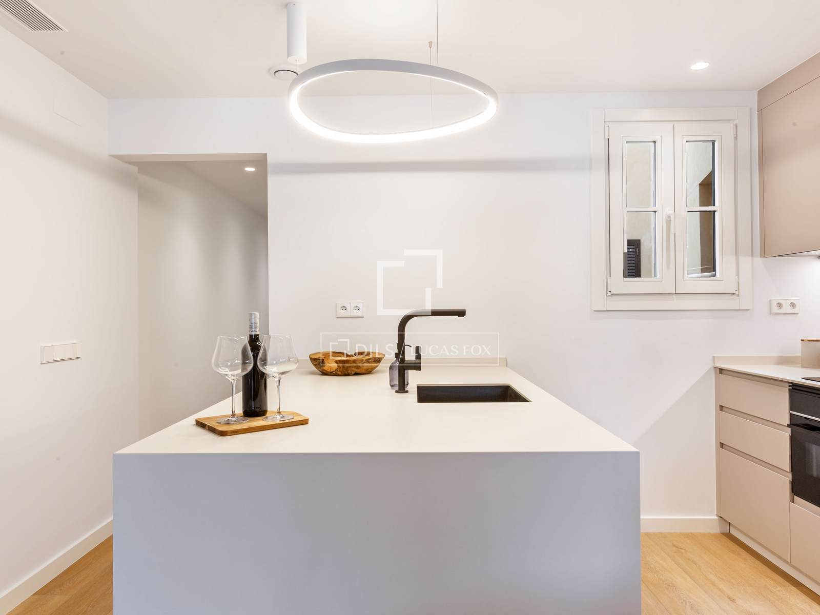 Huoneisto Barcelona, Espanja 3 makuuhuonetta, 120 m2 No. 160845