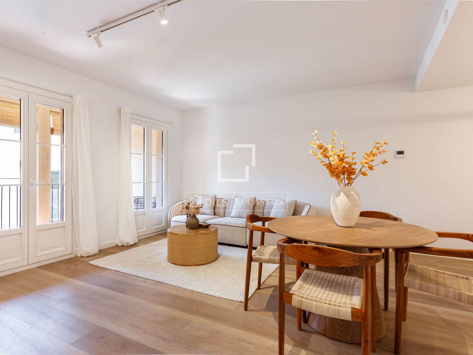 Huoneisto Barcelona, Espanja 3 makuuhuonetta, 120 m2 No. 160845
